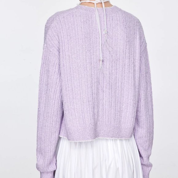 CHICJOC Italian Yarn Eleganza Couture Cardigan: A Symphony of Style and Comfort - Picture 5 of 16